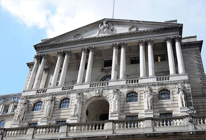 İngiltere Merkez Bankası faizi indirdi