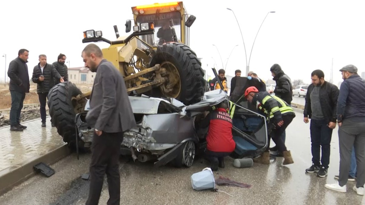 Feci kaza! İş makinesinin altında can verdi