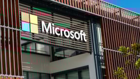 Microsoft 2025'te yapay zeka için 80 milyar dolar harcamayı planlıyor