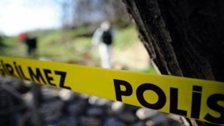 polisolayyeriincelemenarkotikoperasyonsarialanspot1jpg-qPqCbzueJU66Xh7xxJnexw.jpg