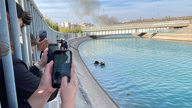 Sulama kanalına düşen çocuk boğuldu: O anlarda video çekenler vicdanları yaraladı