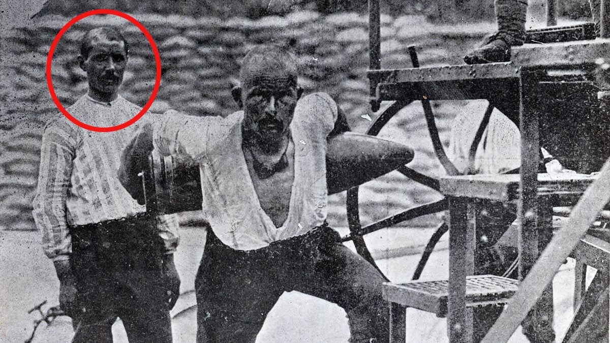 Seyit Onbaşının arkasındaki Niğdeli Ali Çavuş'un savaştaki şok edici rolü. O fotoğrafın hikayesi bambaşka çıktı