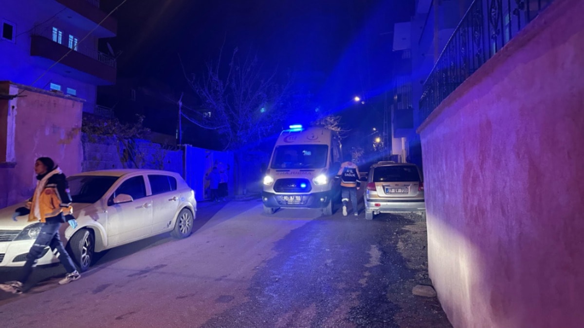 Adıyaman'da evde yangın: 7 kişi dumandan etkilendi