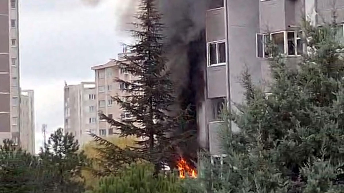 Tekirdağ'da yangın faciası: Anne ile engelli oğlu yaralandı