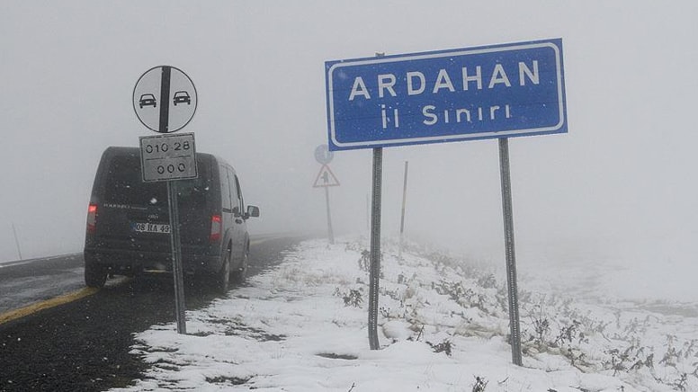 Ardahan'da eğitime kar engeli