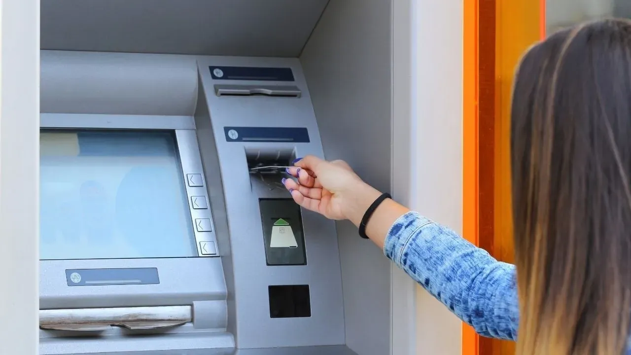 Bankalardan tepki çeken karar... Duyan hesabını kapatıyor...