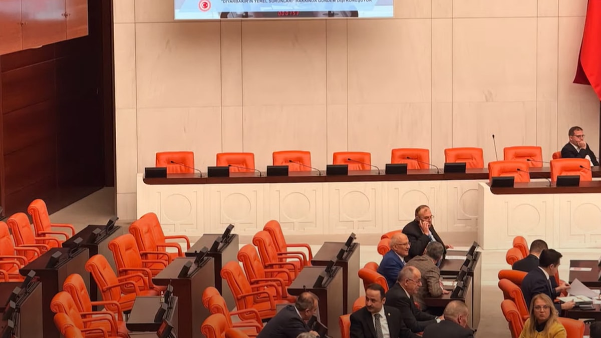 Kritik istifa sonrası TBMM'de dikkat çeken görüntü