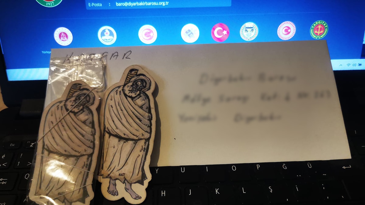 Diyarbakır Barosu 'Şeyh Sait' temalı araç kokusu gönderdi