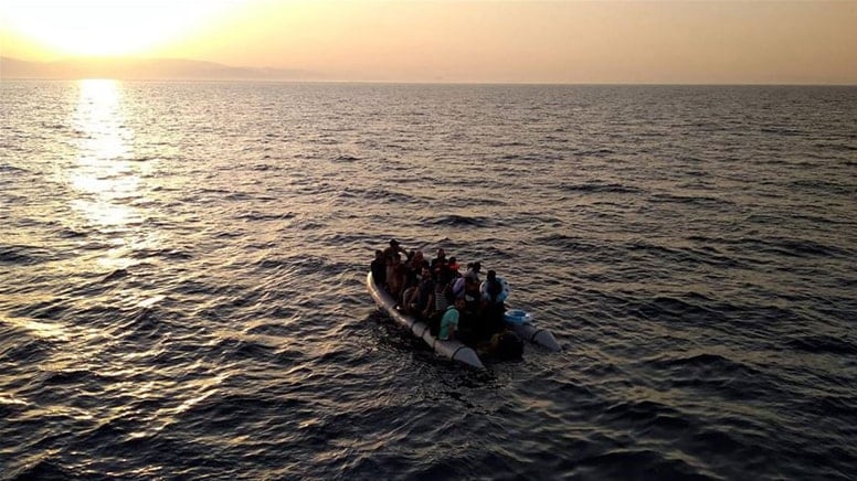 İzmir'de 21 düzensiz göçmen kurtarıldı