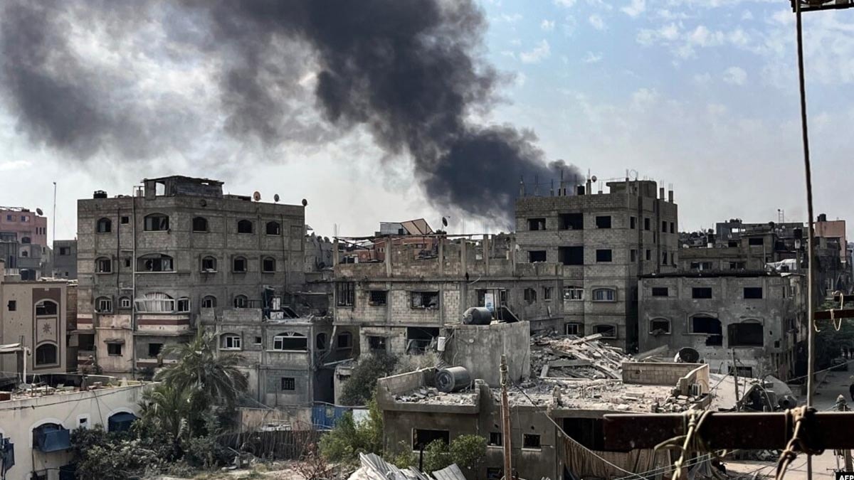 İsrail Gazze'yi bombaladı, en az 10 kişi öldü