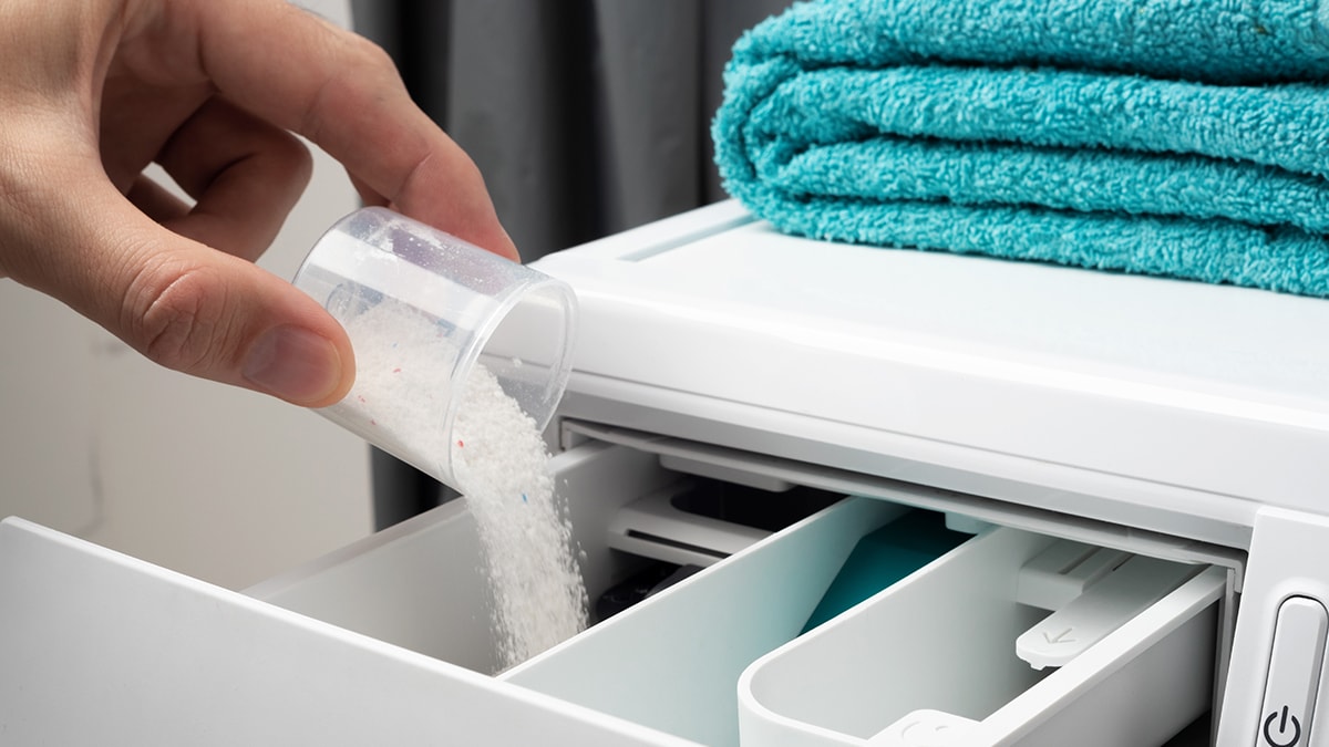 Havluları yıkarken herkes bu hatayı yapıyor: Mikroplar çoğalıyor, büyük tehlike