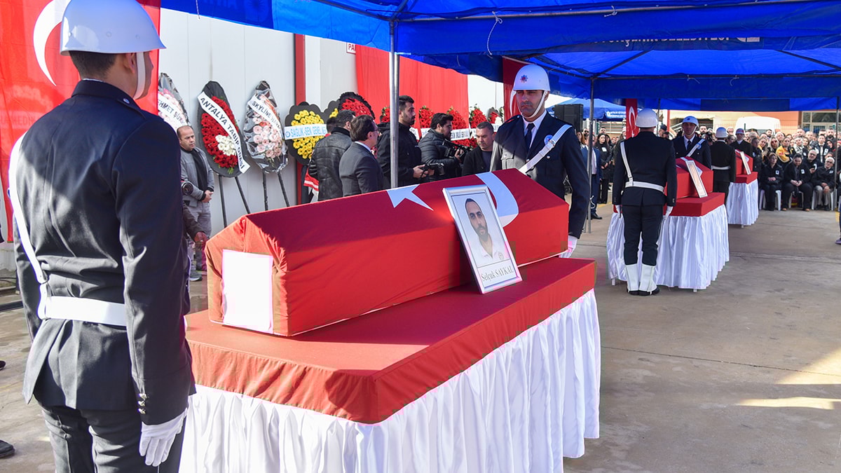 Helikopter faciasında hayatını kaybedenlere veda