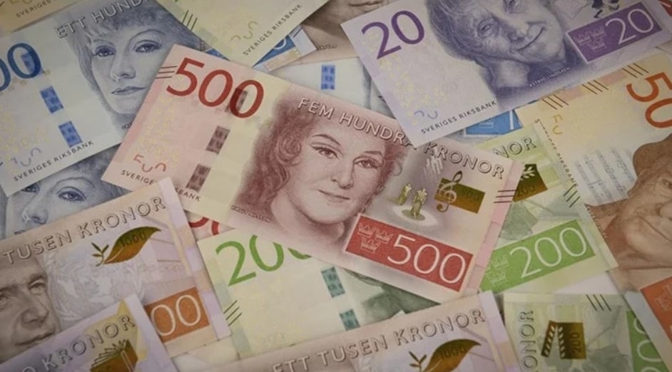 İsveç Merkez Bankası politika faizini düşürdü