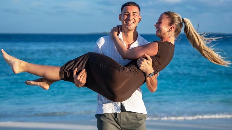 Mert Müldür'den 5 yıllık kick boksçu aşkına evlenme teklifi