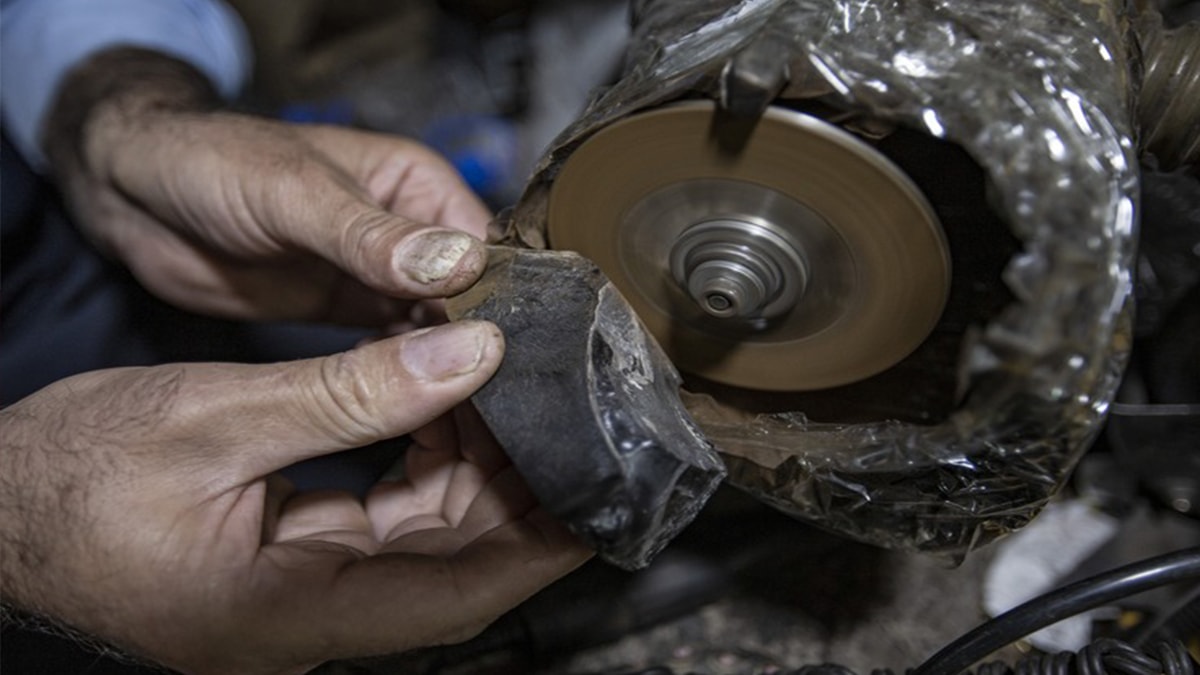 Altın veya dolar değil: Tek tek işlenip satılıyor...Eşsiz bir hazine