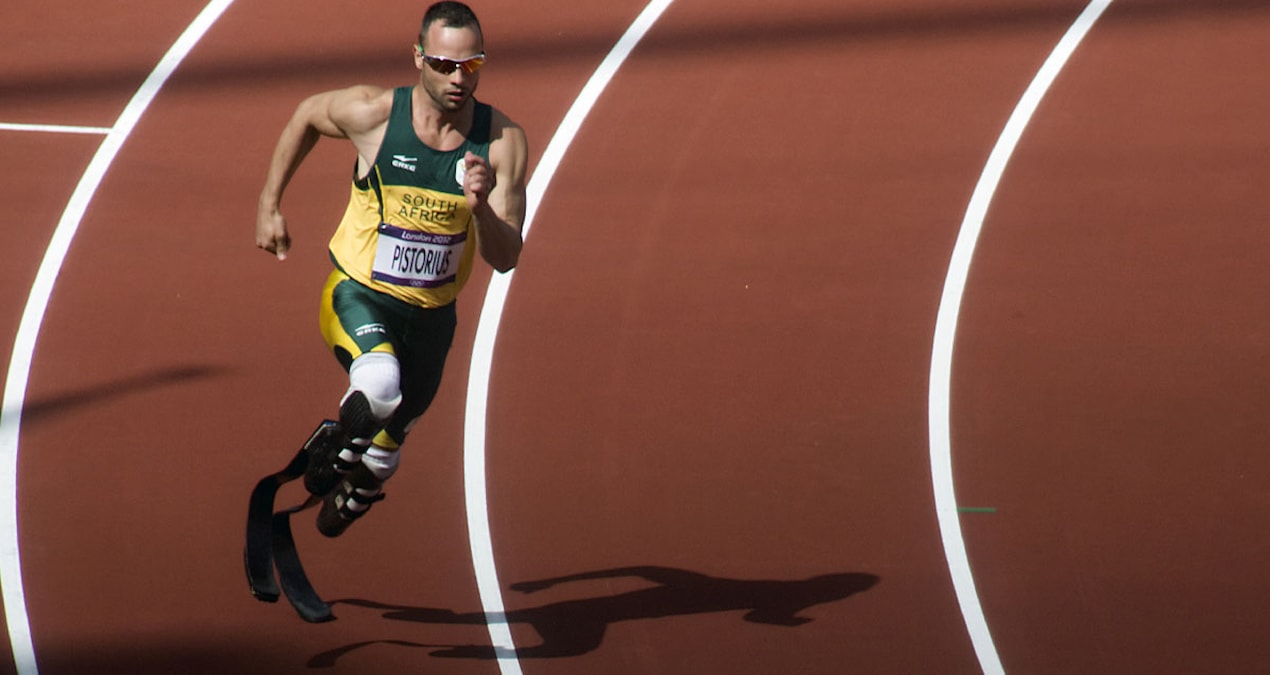 Sevgilisini öldüren Oscar Pistorius, yeni bir ilişkide