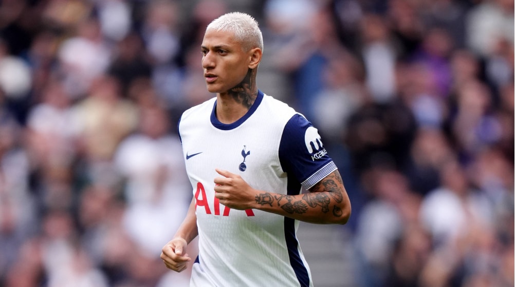 Yıldız futbolcudan Manchester City'e olay gönderme! 'Pisliğe batıyorlar'