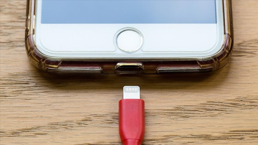 Akıllı telefonların tamamında işe yarıyor: Şarj süresini iki kat hızlandırıyor