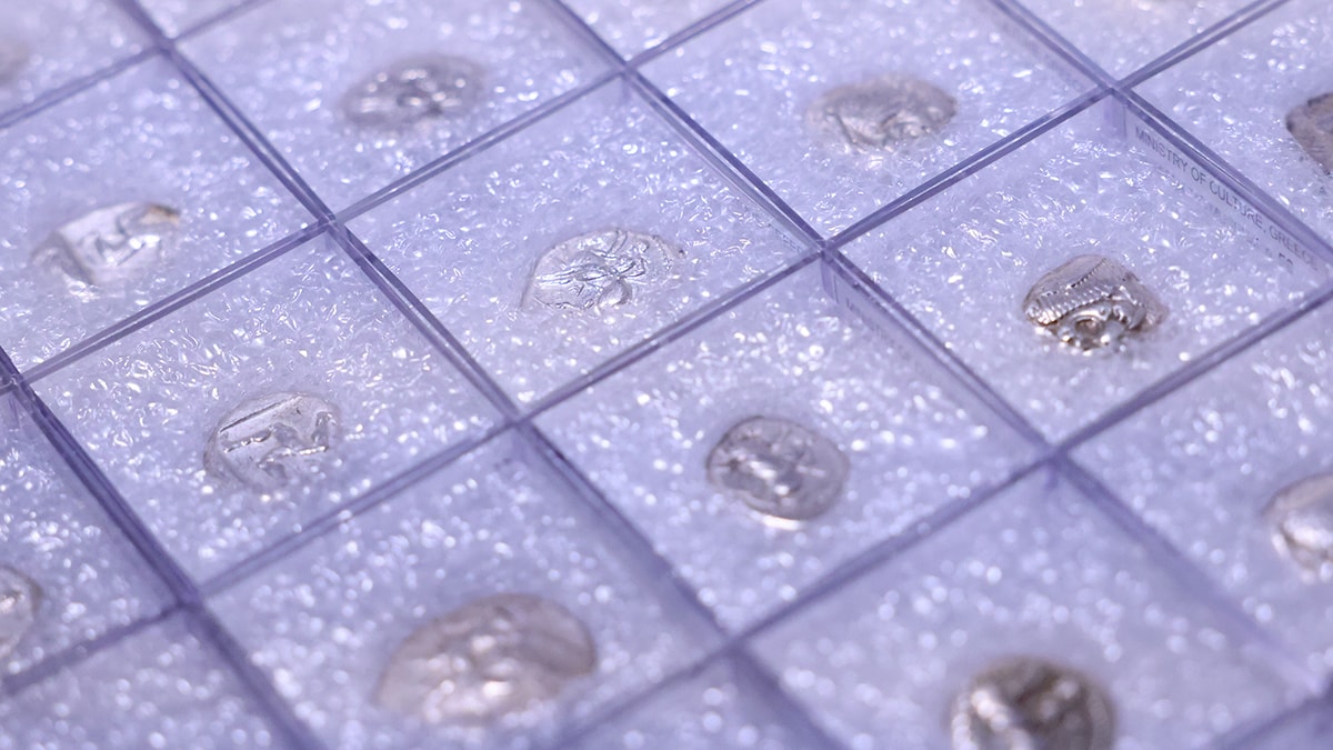 Yunanistan'dan teslim alındı: 1055 sikke artık ait oldukları Türkiye topraklarında