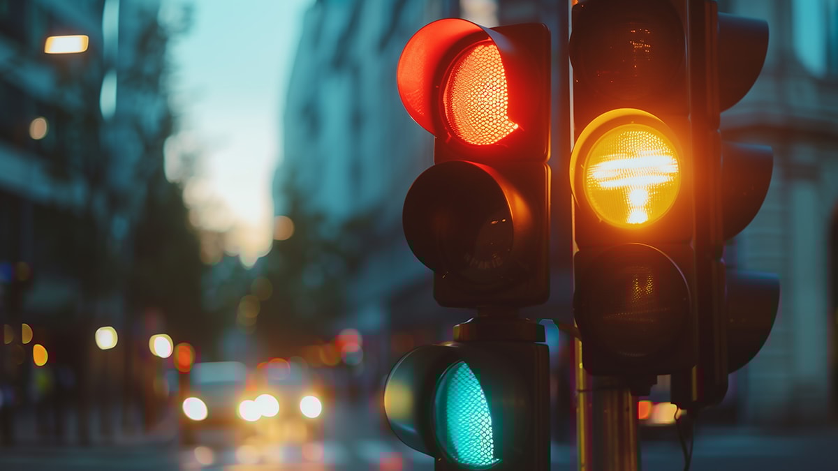 Trafik ışıklarında unutulan önemli detay: Tüm sürücüleri etkiliyor