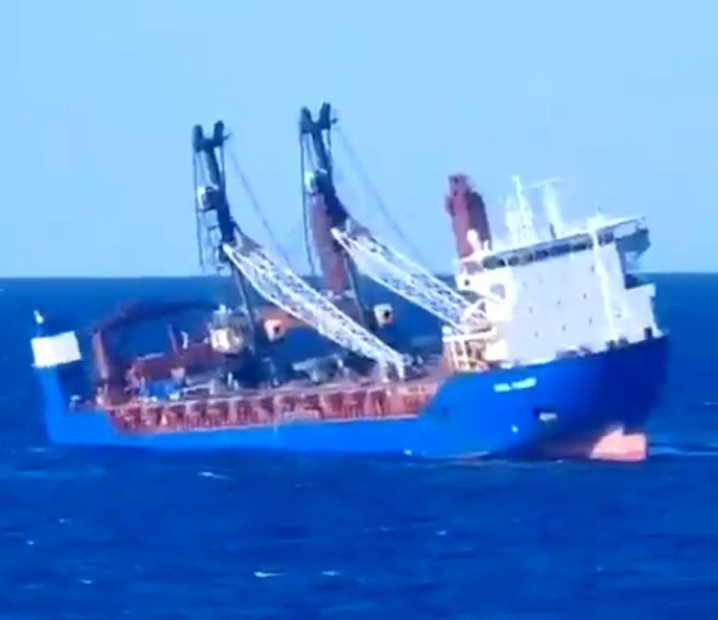 Suriye'de beliren Rus gemisi, patlama sonucu battı: Sabotaj mı?