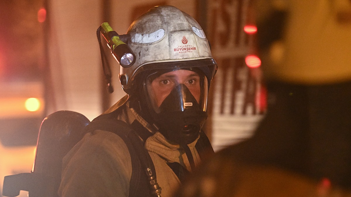 İstanbul’da fabrika yangını: 3 yaralı