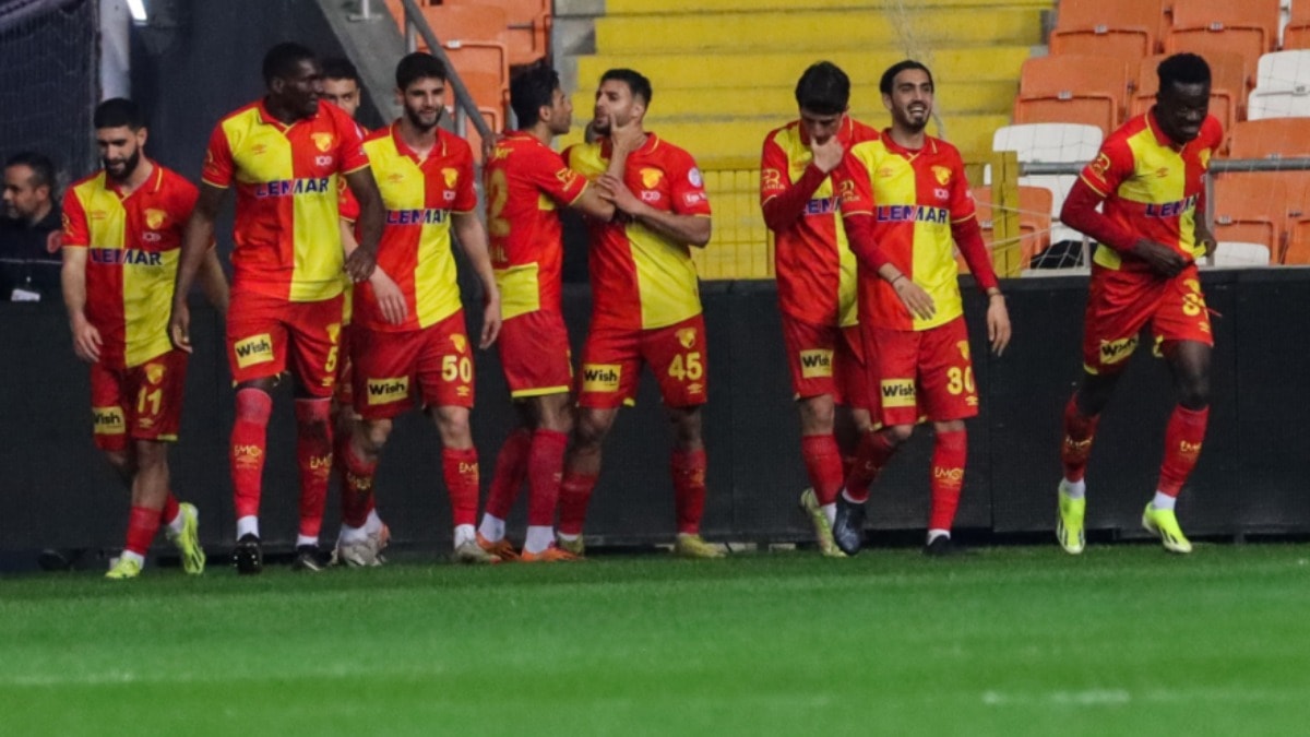 Göztepe işi ilk yarıda bitirdi!