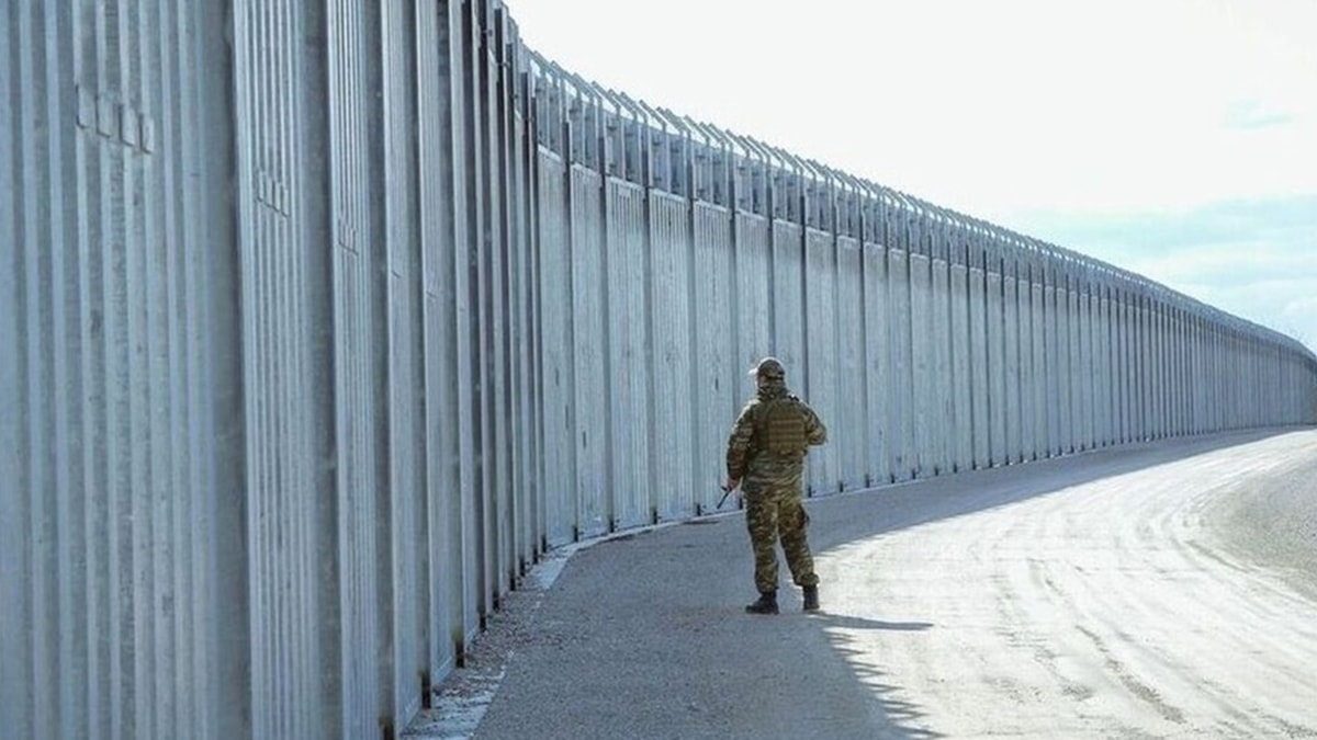 Yunanistan, Türkiye sınırındaki metal çiti 35 kilometre daha uzatacak