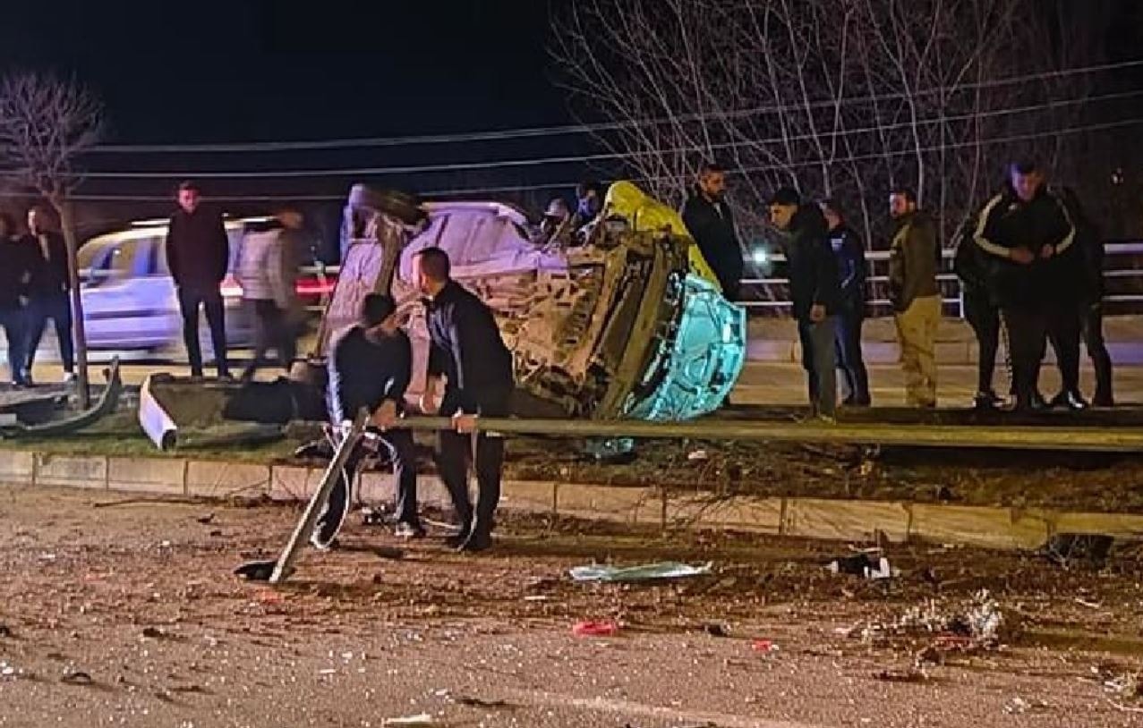 Bir anda yola fırladı, kazaya neden oldu: 5 yaralı