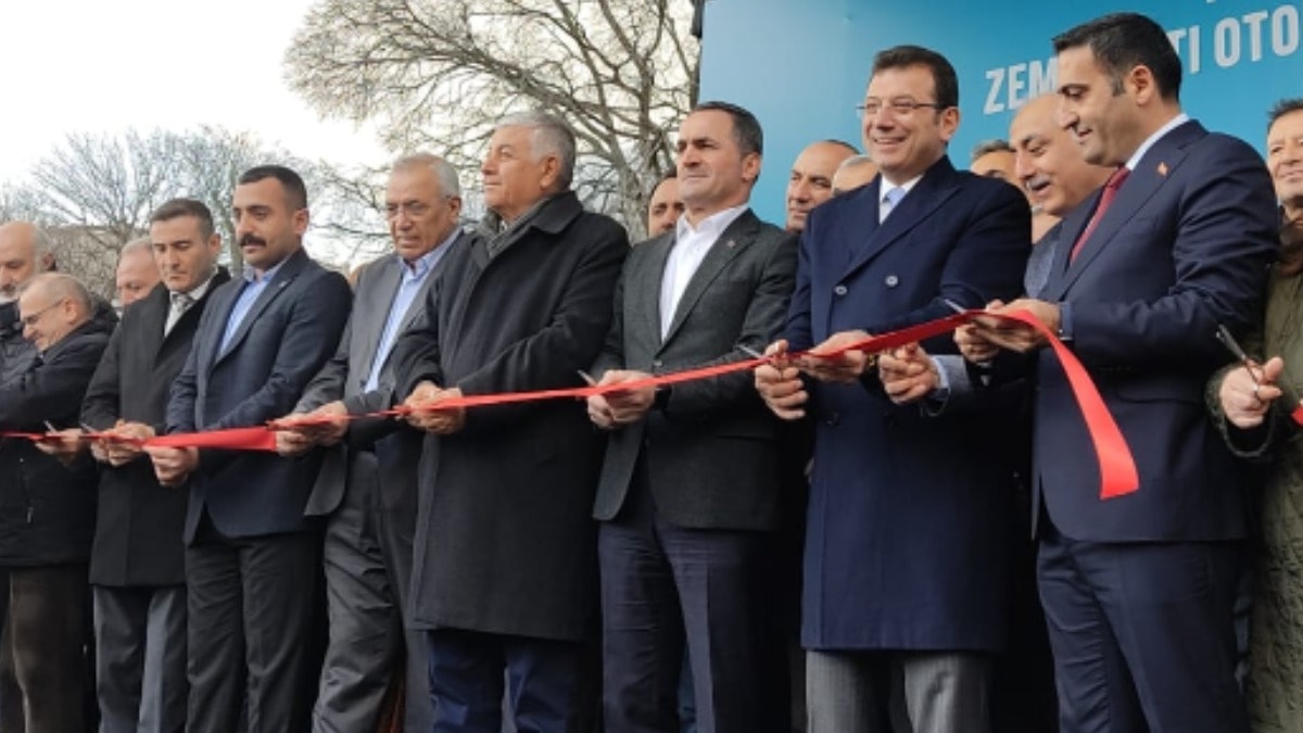 İmamoğlu AKP’li belediye başkanı ile kurdele kesti: Bu fotoğraf önemli