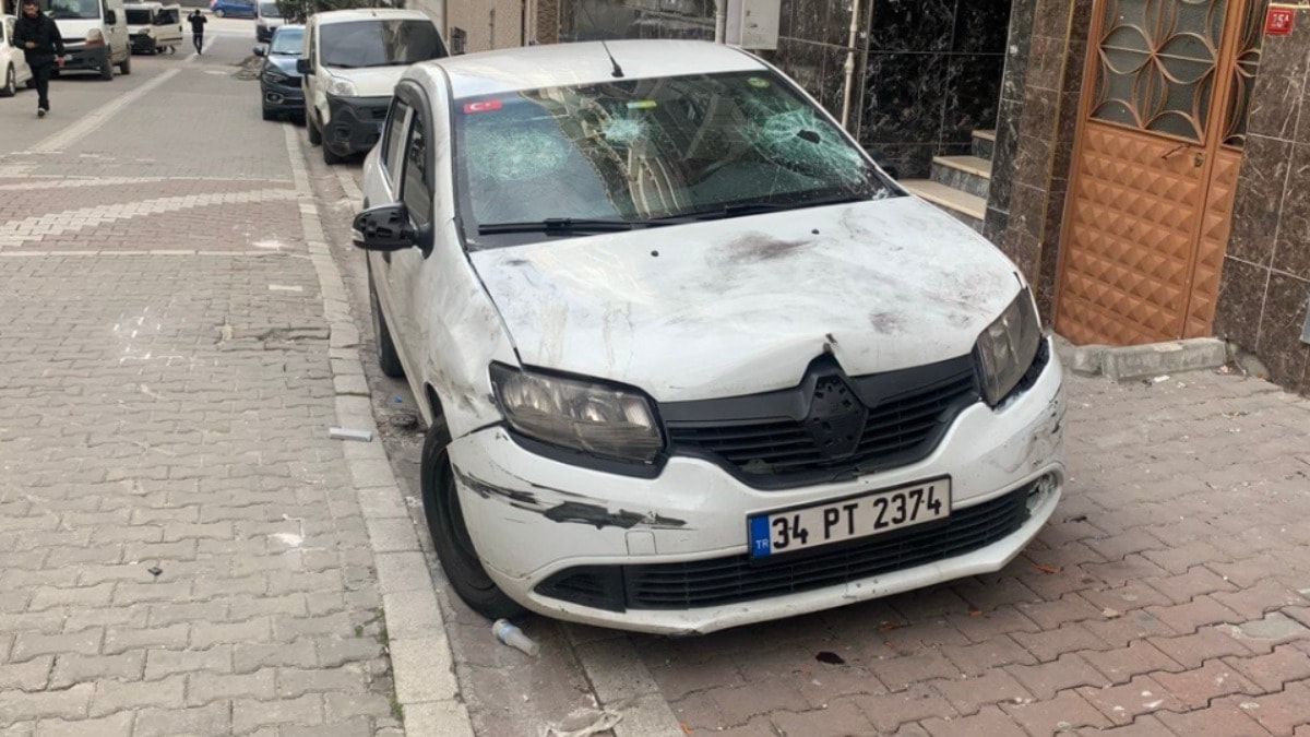 Esenyurt'ta komşuların park kavgasında kan aktı