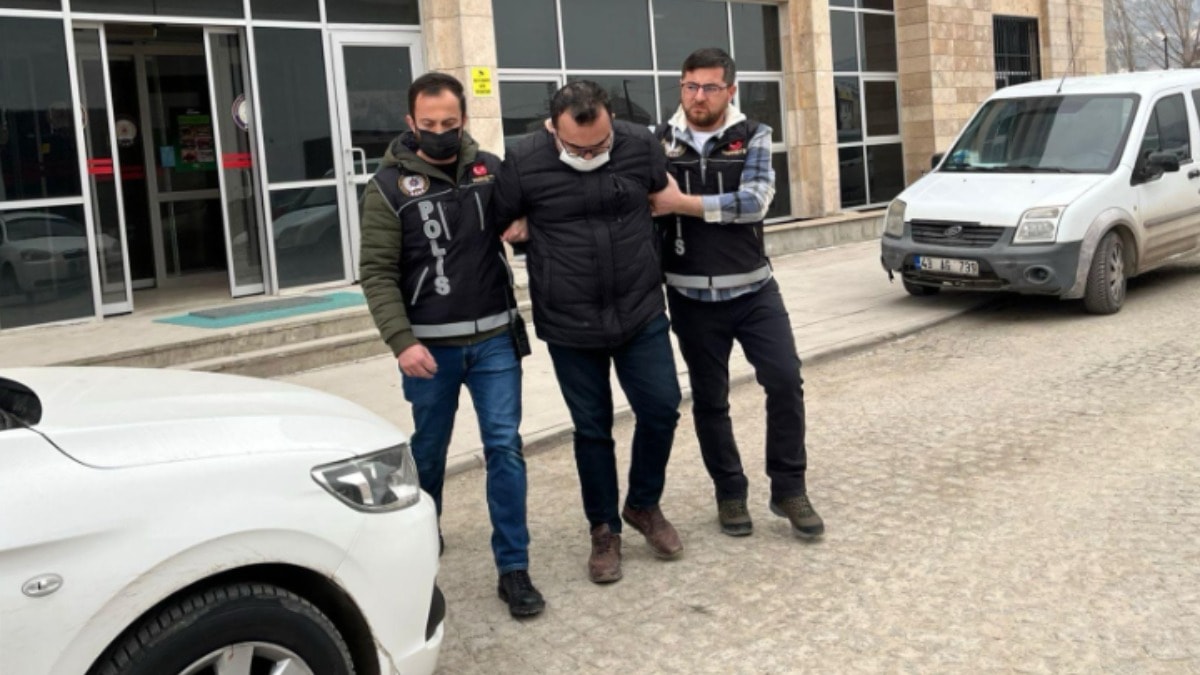 Torbacılara 'vatan haini' paylaşımı yapmıştı... Üçüncü kez uyuşturucuyla yakalandı