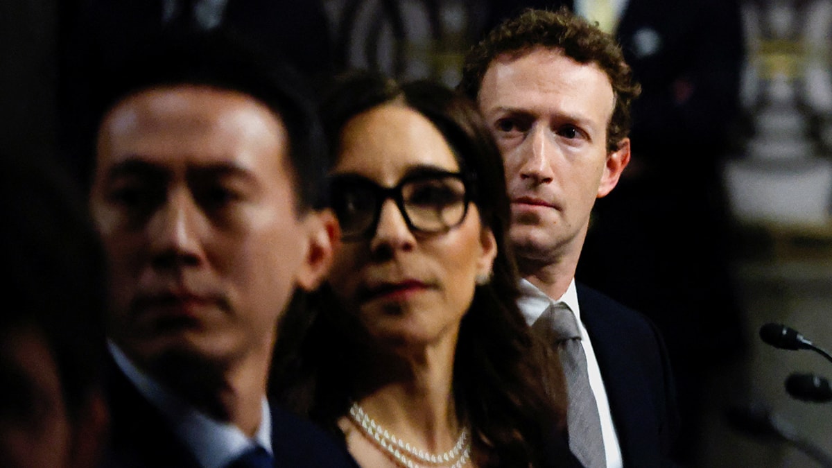 Sosyal medyanın patronlarına çocuk istismarı sorgusu