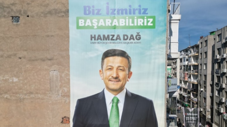 AKP’li aday ampulü sildi