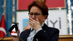 Meral Akşener Meclis kürsüsünde hüngür hüngür ağladı...