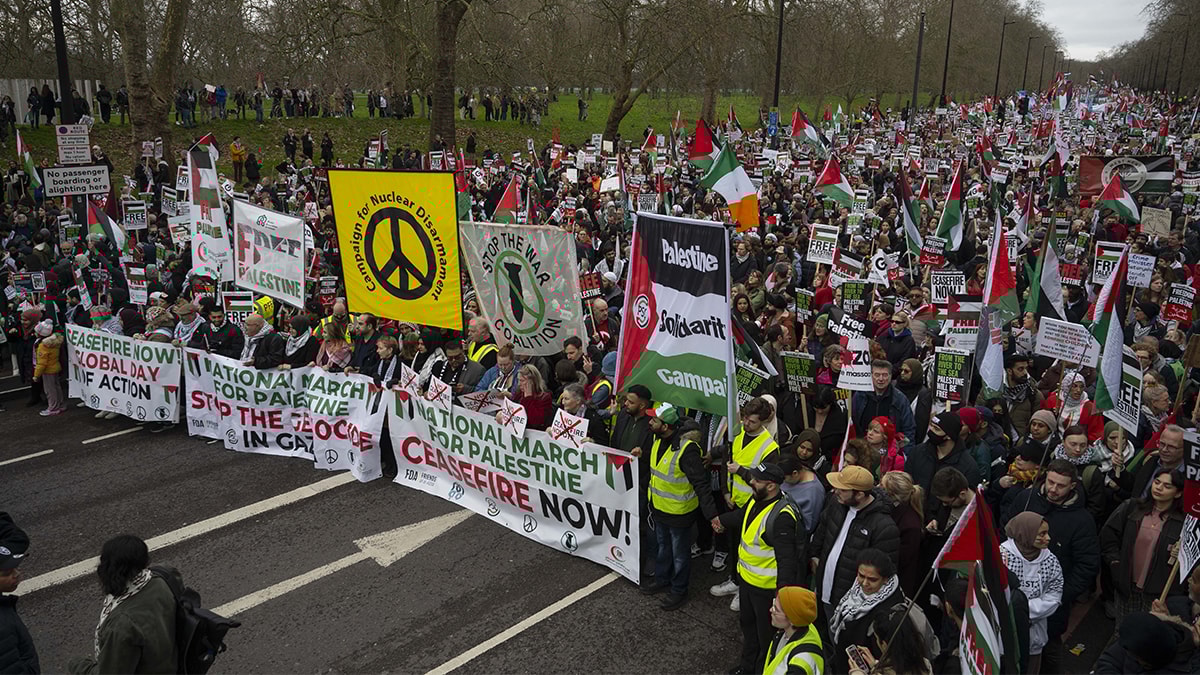 İngiltere'de Gazze eylemi: Binlerce kişi yürüdü