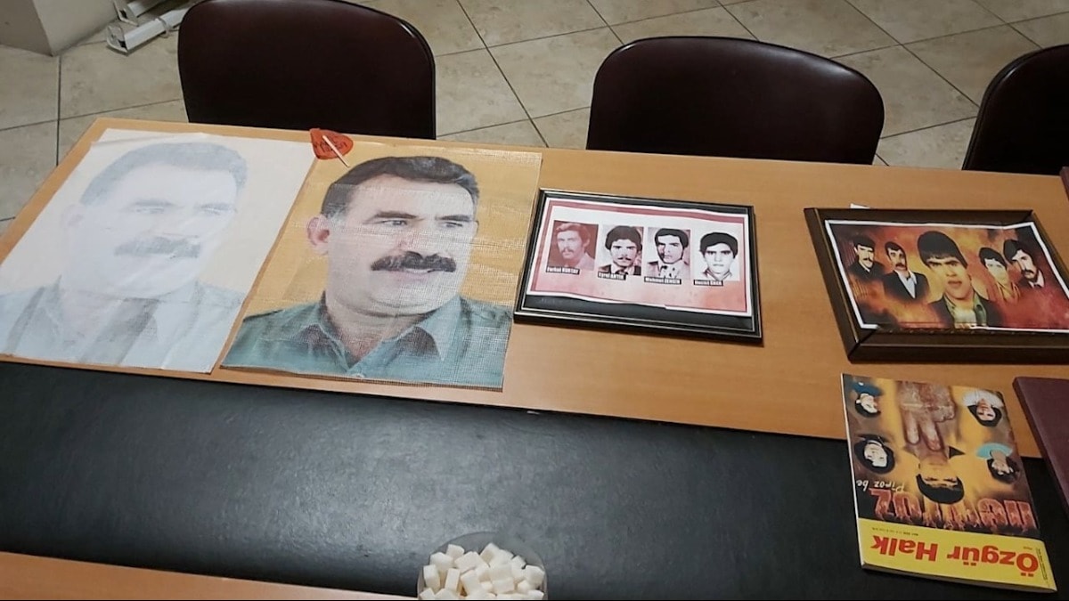 DEM Parti binasına operasyon