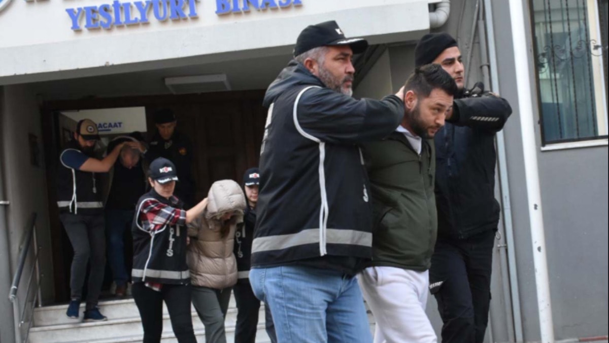 Vurgunun miktarı dudak uçuklattı! Holding sahibinden pişkin savunma