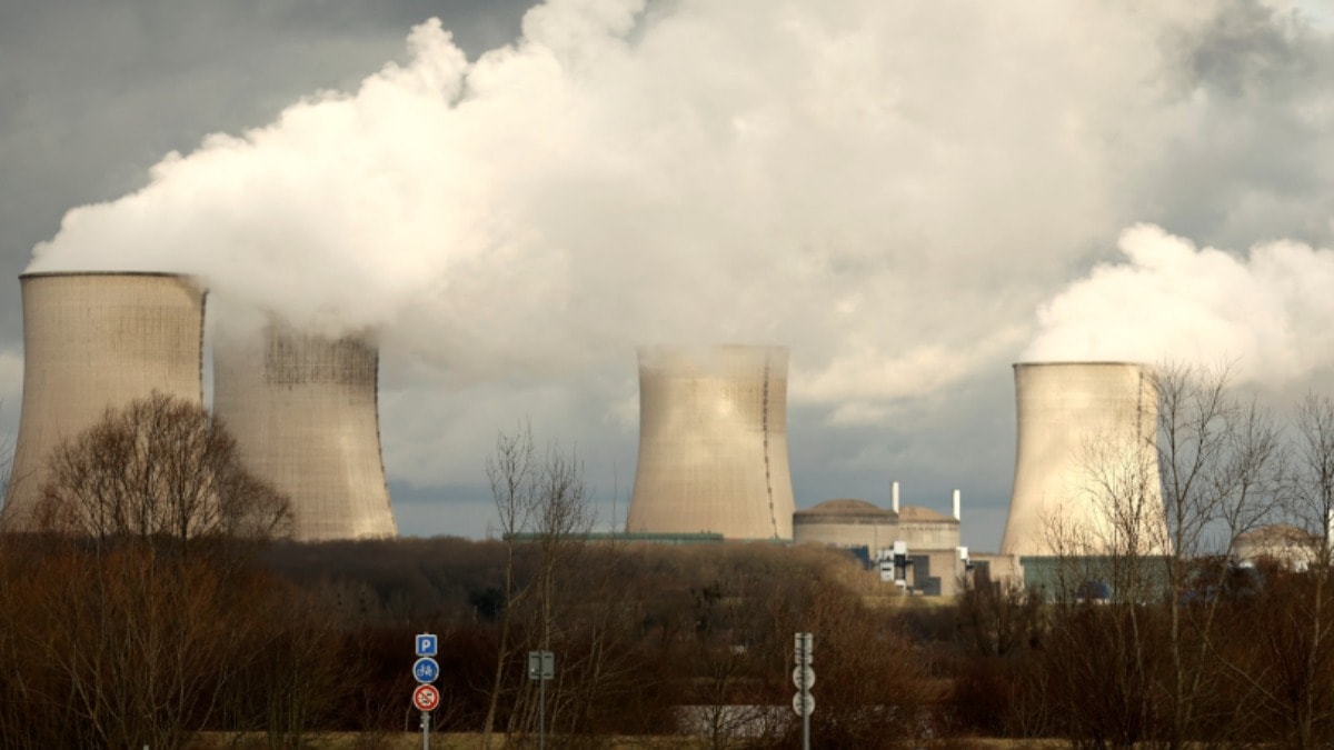 Yüzde 73'ü ülkelerinin nükleer silah geliştirmesini istiyor