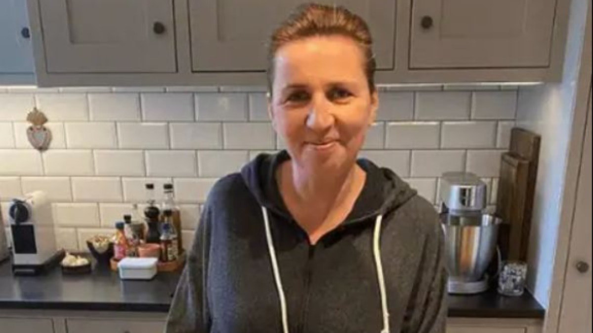 Ba�bakan�n foto�raf� �lkeyi ikiye b�ld�: �aka m� yap�yorsun?