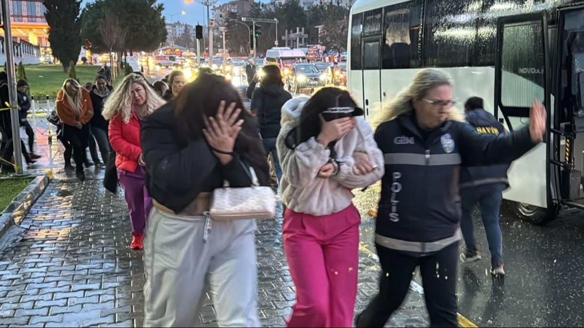 Masaj salonlarına fuhuş operasyonu: 12 tutuklama