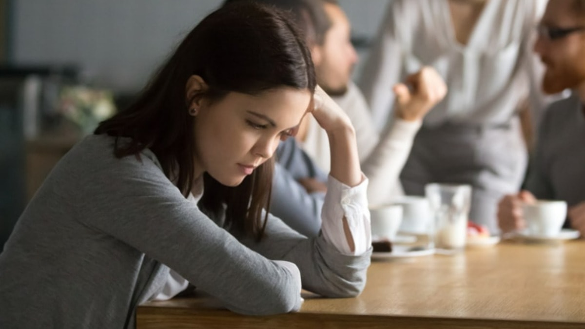 Genç kızlarda estetik ameliyat ve yaşlanma karşıtı krem tehlikesi