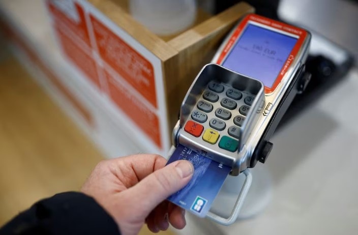 Amerikalıların kredi kartı borcu rekor seviyeye ulaştı