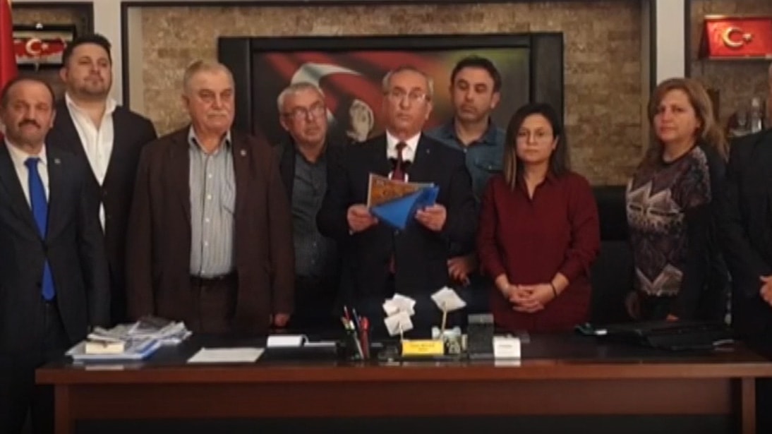 Yeniden aday gösterilmeyen AKP'li başkandan çarpıcı iddia