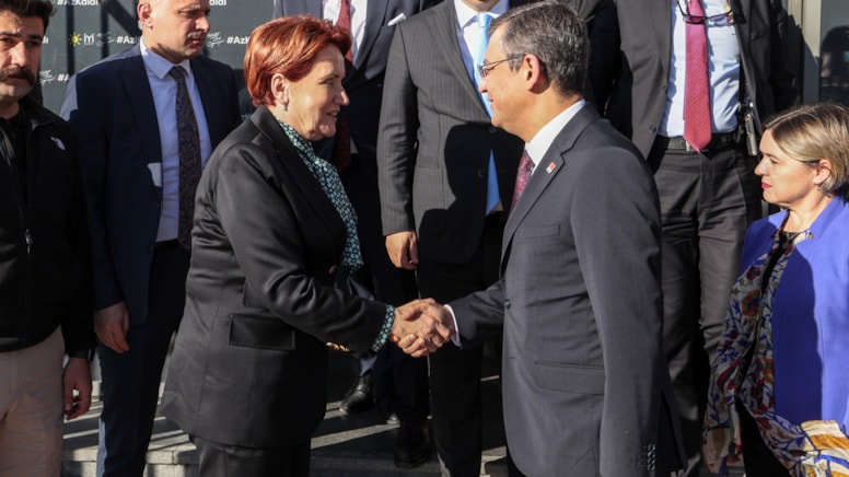 Özgür Özel'den Meral Akşener'e ziyaret