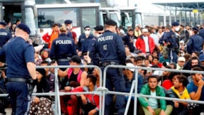 Avrupa'da sığınma başvurularında patlama: Türklerde büyük artış