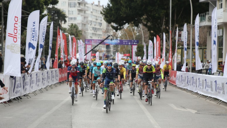 Antalya Bisiklet Turu'nda zafer Davide Piganzoli'nin