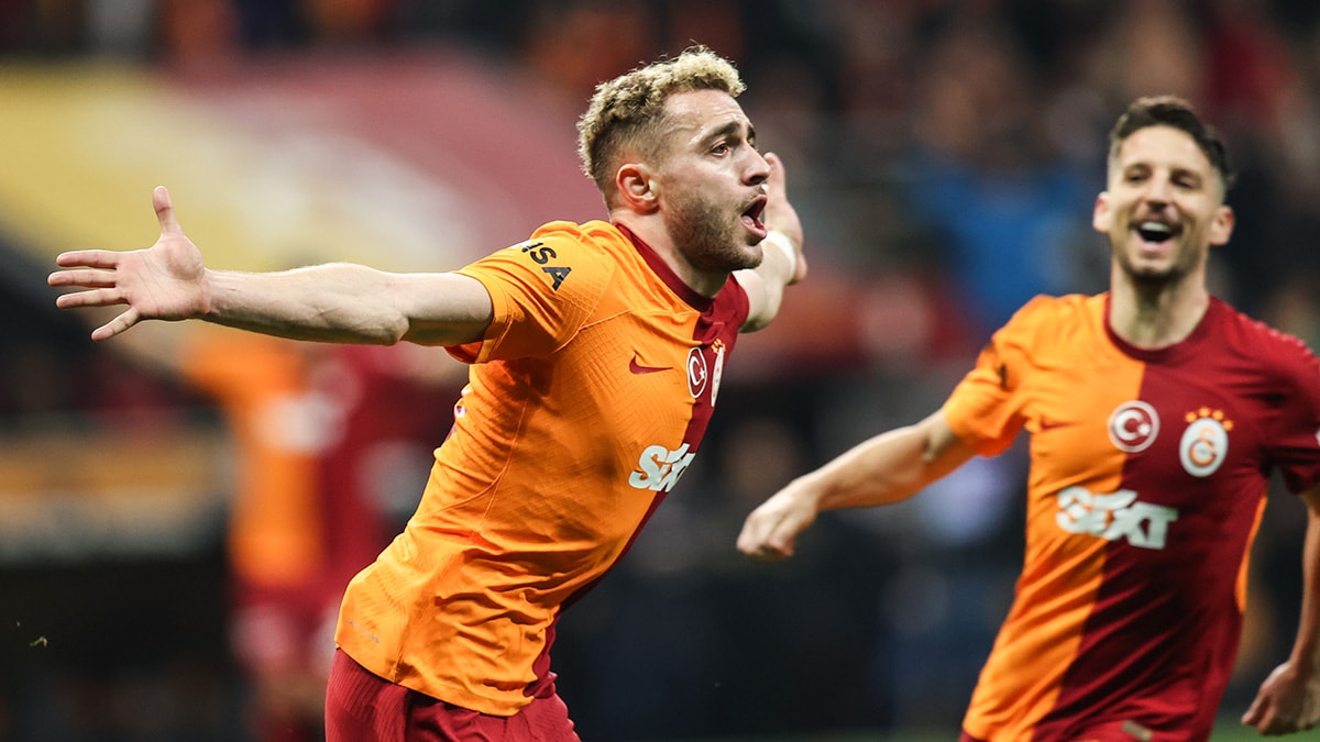 Galatasaray, Başakşehir'i 6 dakikada devirdi: 2-0