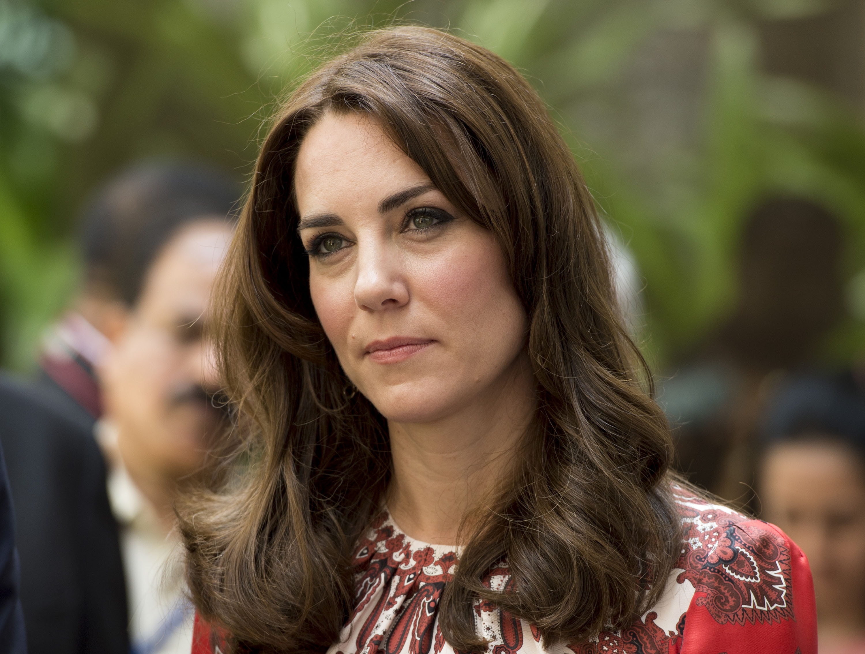 Aylardır gözlerden uzak... Kate Middleton hakkındaki komplo teorileri hızla yayılıyor