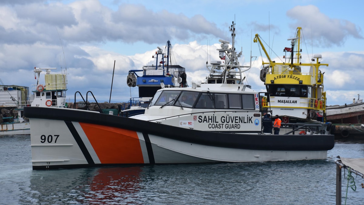 Dikili'de batan tekneden kaybolan balıkçının cesedi bulundu